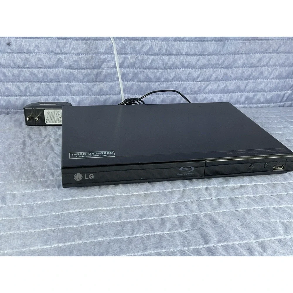 LG BP200 Blu-Ray Disc DVD Player 1080p HDMI WiFi USB w/ Remote Tested